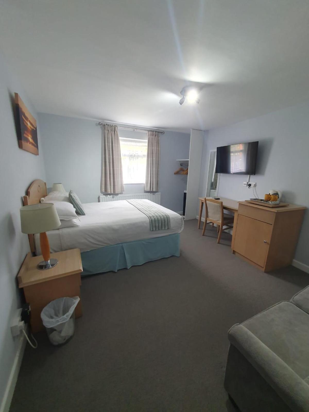 The Manor Guest House 치들 외부 사진