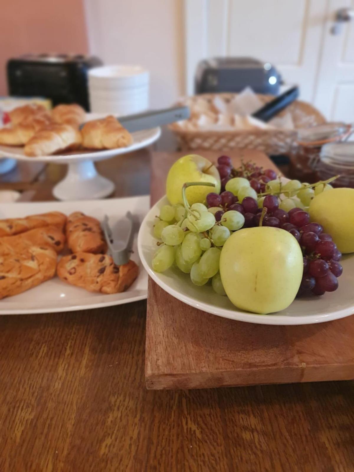 The Manor Guest House 치들 외부 사진